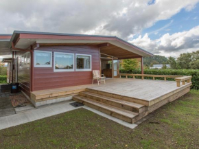 Sixties Cedar Bach - Kuratau Holiday Home